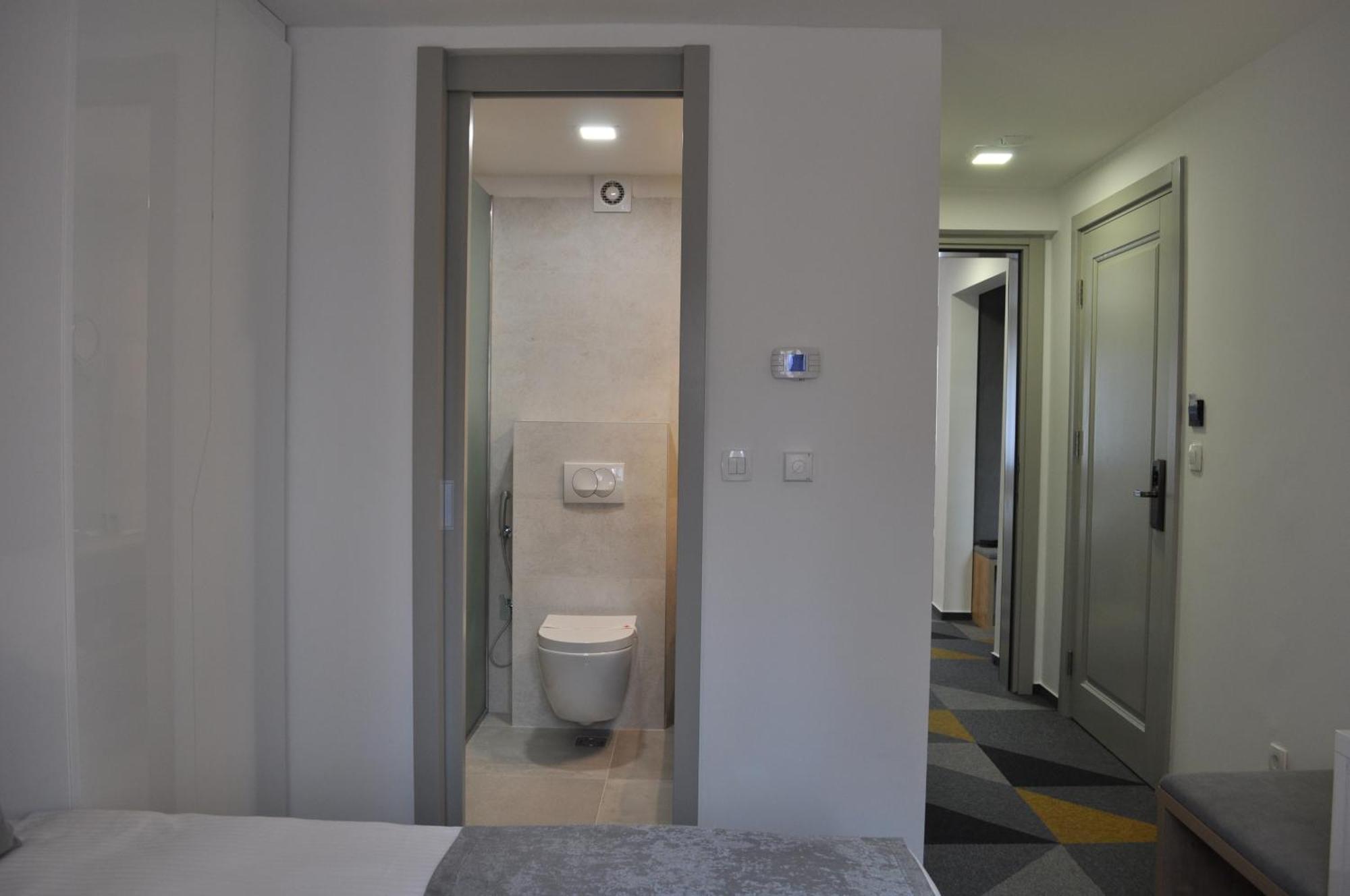 Hotel Boutique Bristol Сараєво Екстер'єр фото