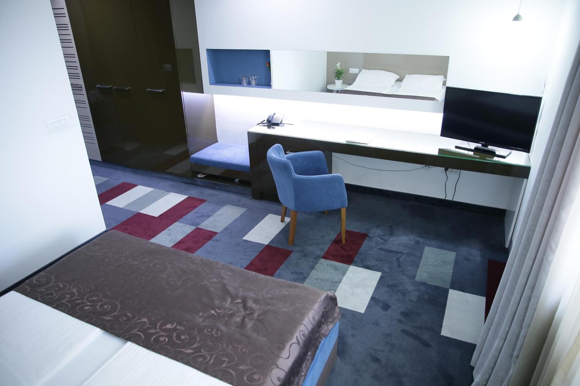 Hotel Boutique Bristol Сараєво Екстер'єр фото