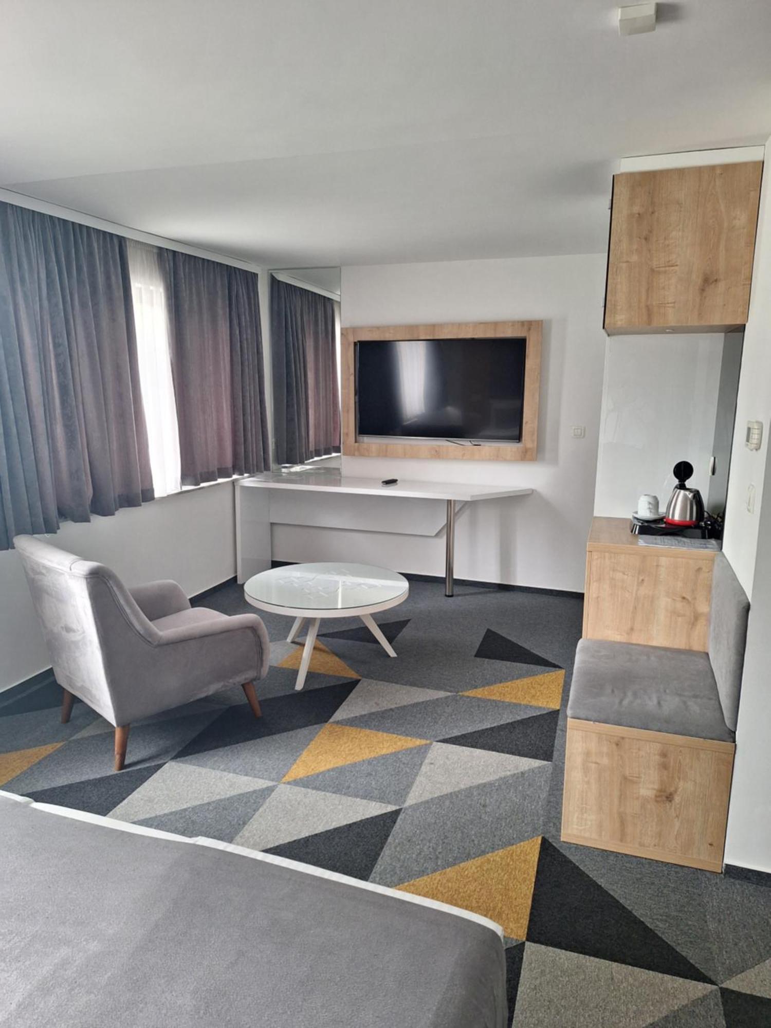 Hotel Boutique Bristol Сараєво Екстер'єр фото