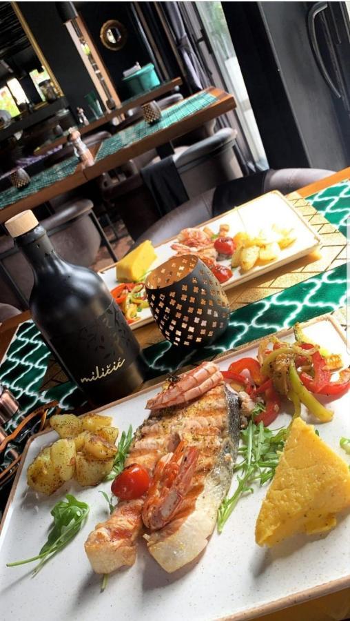 Hotel Boutique Bristol Сараєво Екстер'єр фото